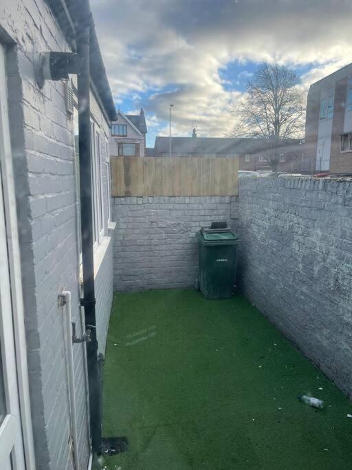Luxury Accommodation. Wallasey Exterior foto
